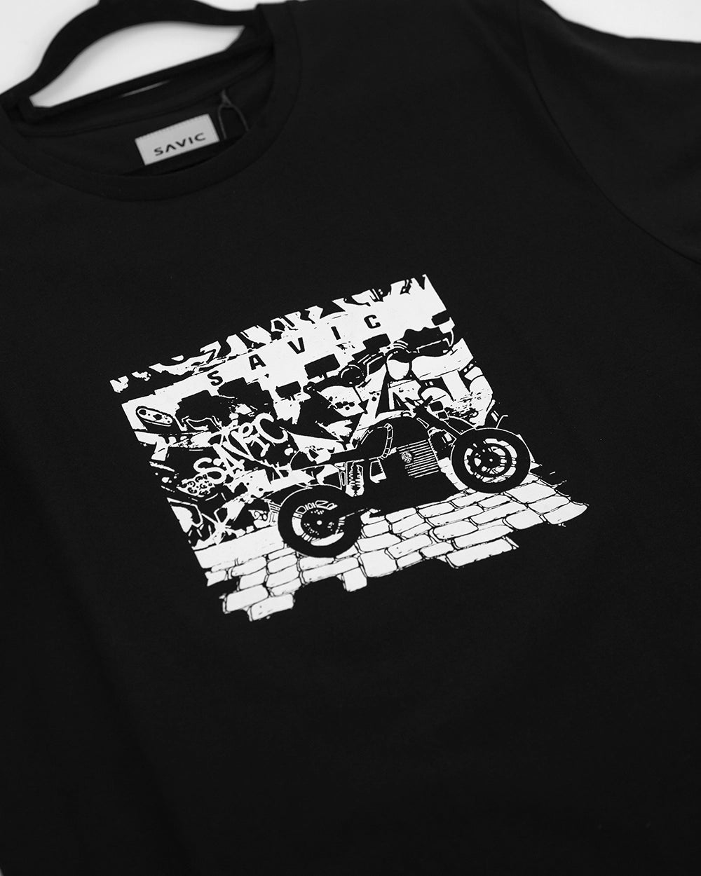 Collection of THE LANEWAY TEE in a gallery layout